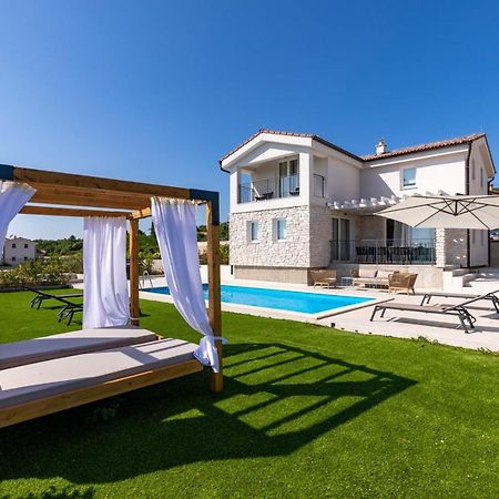 Diminici Villas Exteriör bild